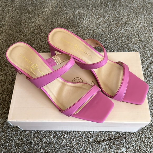 Chinese Laundry Yanti in Pink - Picture 4 of 7